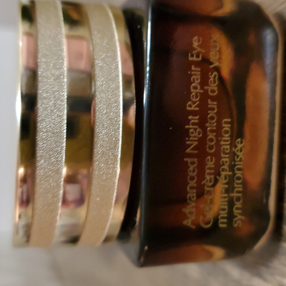 Estee Lauder Advanced Night cream - Picture 2 of 4